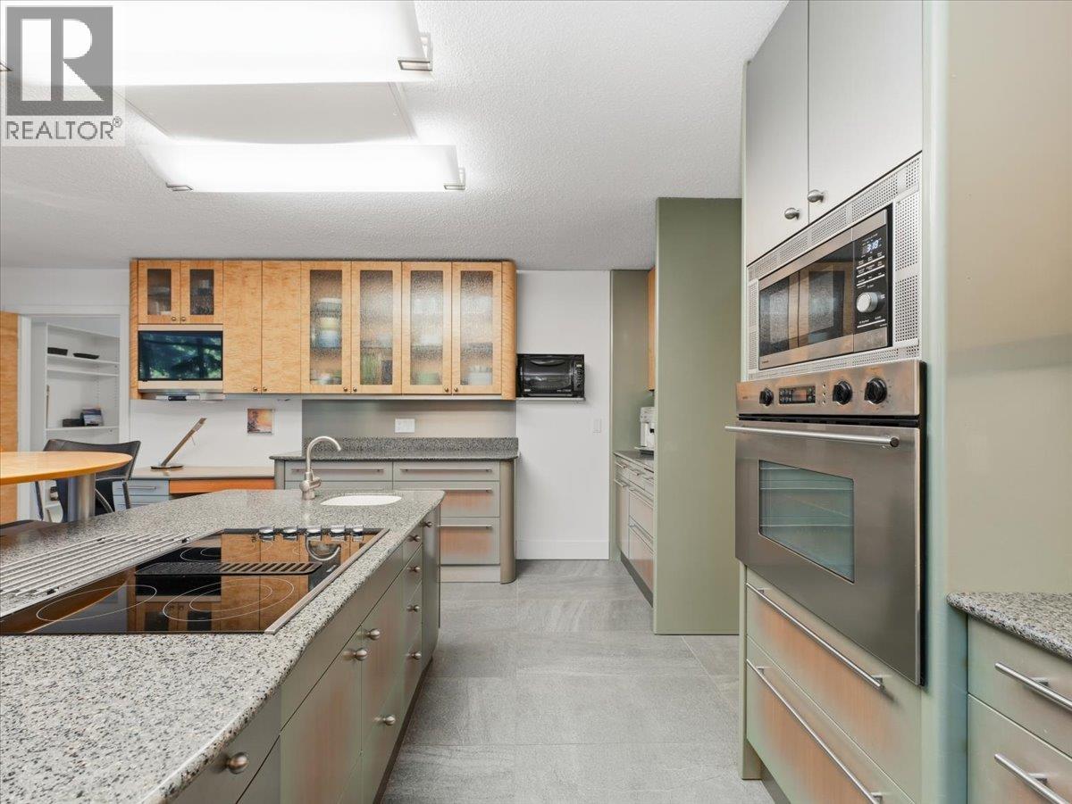 1260 SEYMOUR BOULEVARD, North Vancouver