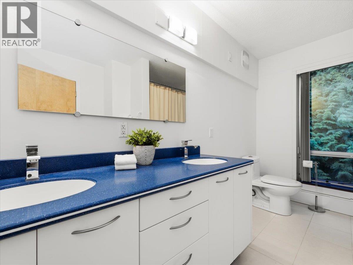 1260 SEYMOUR BOULEVARD, North Vancouver