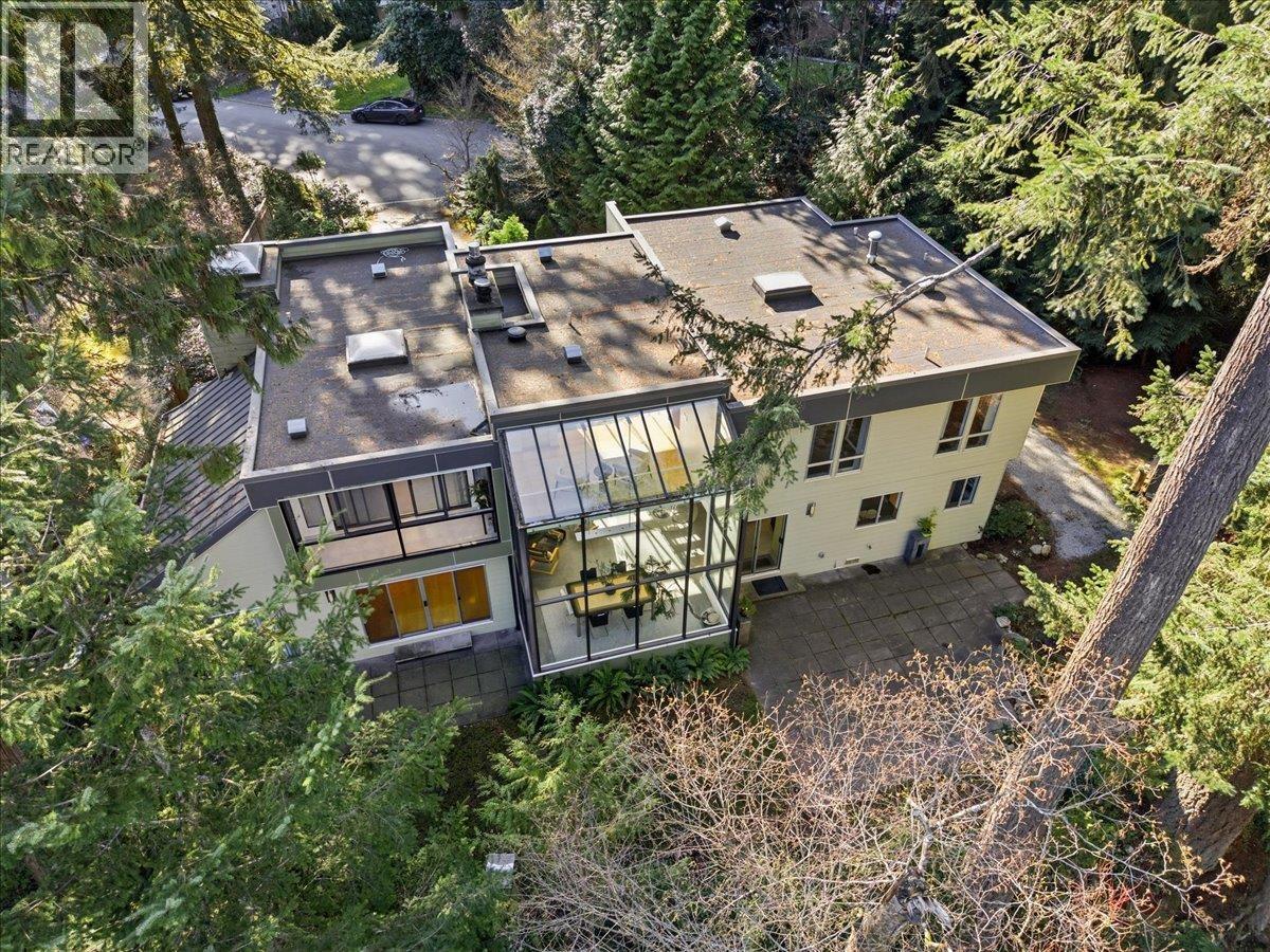 1260 SEYMOUR BOULEVARD, North Vancouver