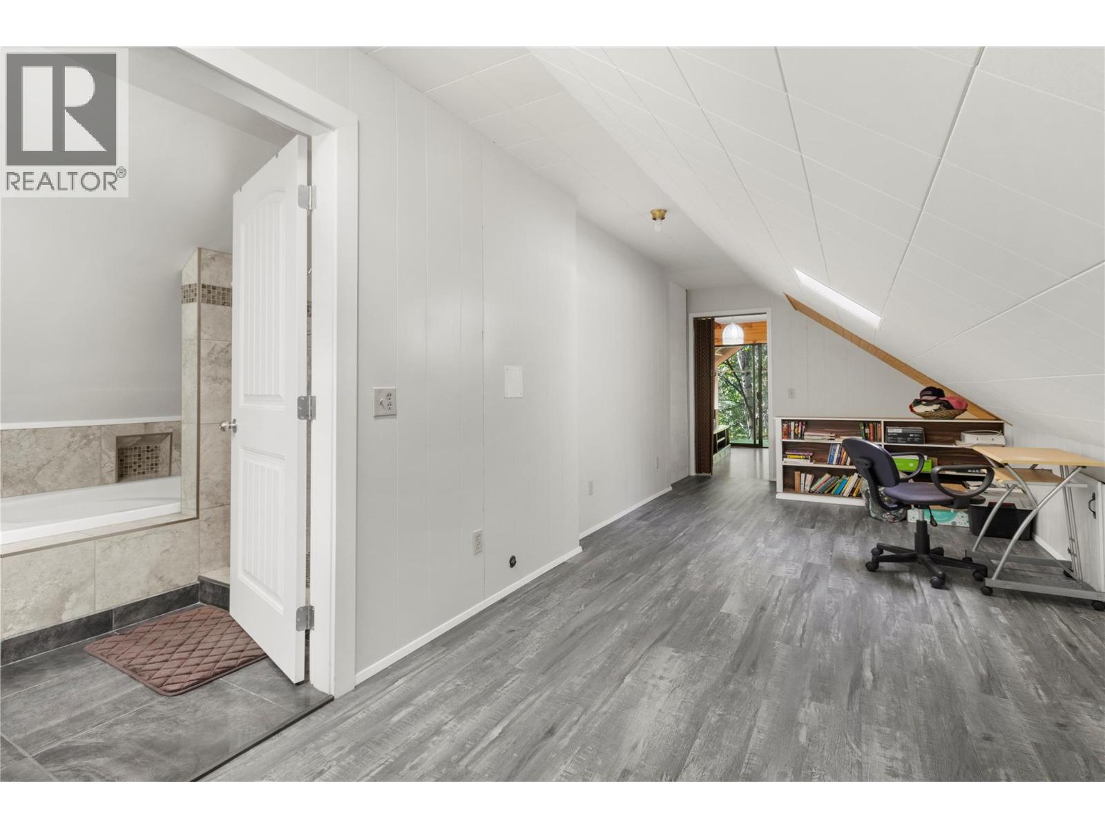  3840 Cameron Road, Eagle Bay