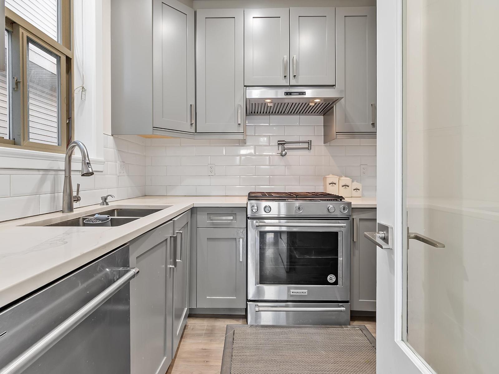 8144 116A Street, Delta