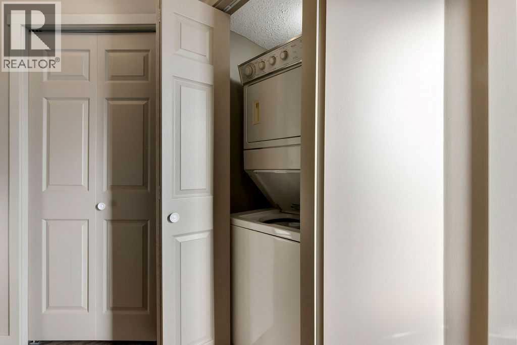 
          103 Strathaven Drive
            <br/>
            <span>Strathmore</span>
            , 
            <span>AB</span>
             <span>T1P1W3</span>
         - Photo 21