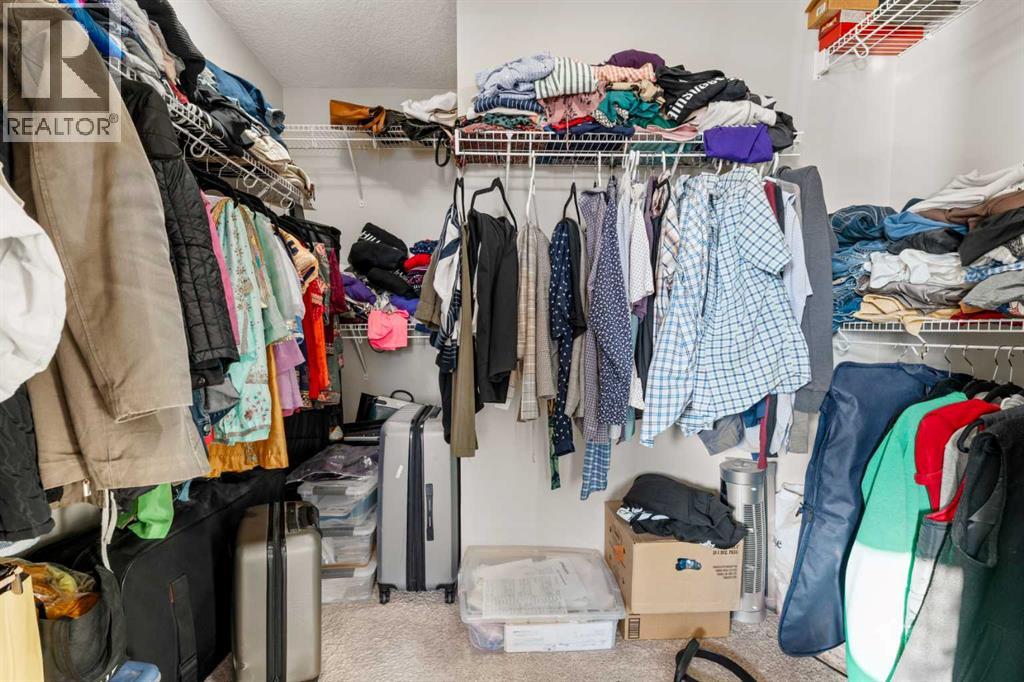 Single Family House for Sale in  Saddlebrook Drive NE Saddle Ridge Calgary 