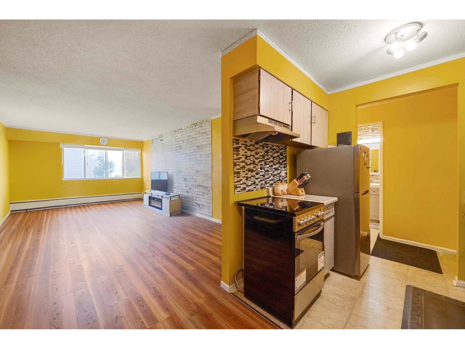 #325-11806 88 Avenue, Delta