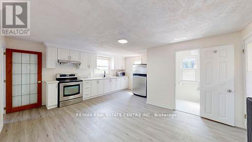 4036 LAKESHORE ROAD - 10