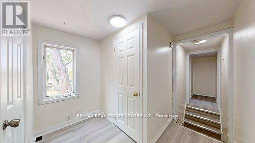 4036 LAKESHORE ROAD - 21
