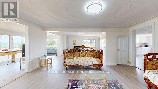 4036 LAKESHORE ROAD - 5