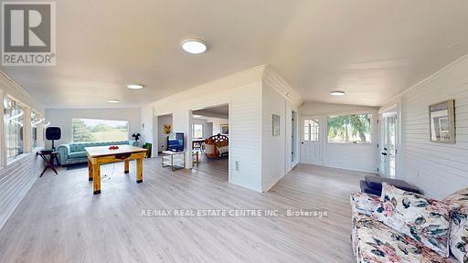 4036 LAKESHORE ROAD - 8