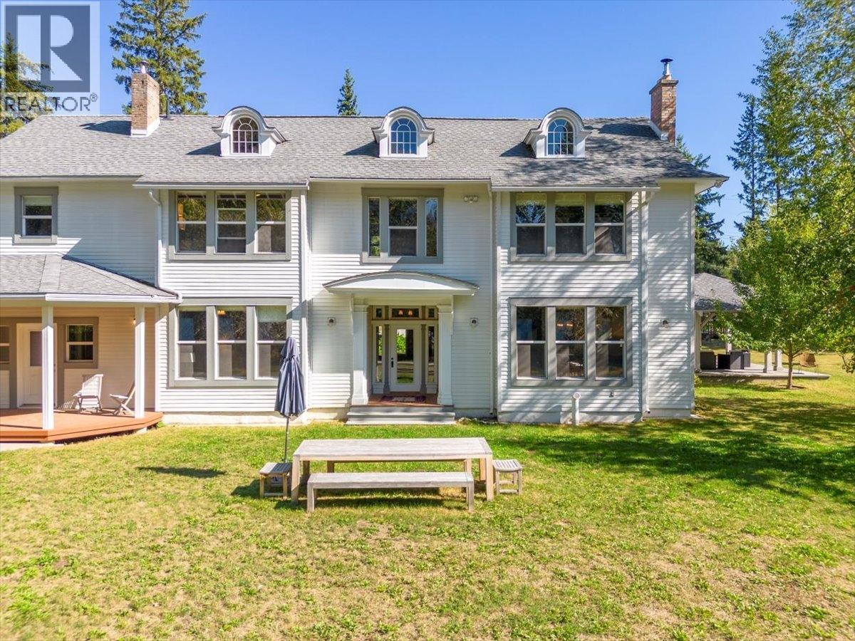 9 PARK Crescent - 2