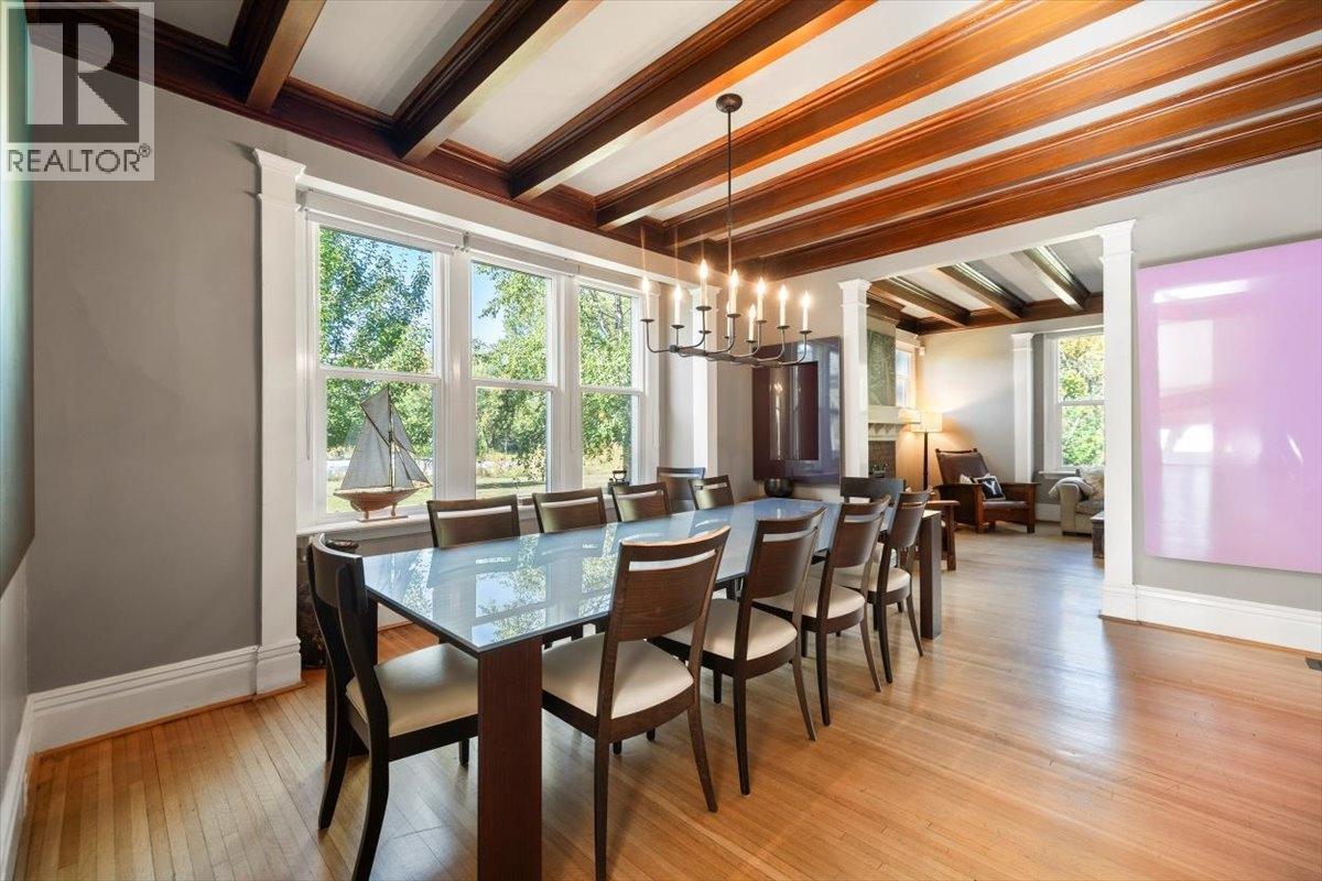 9 PARK Crescent - 41
