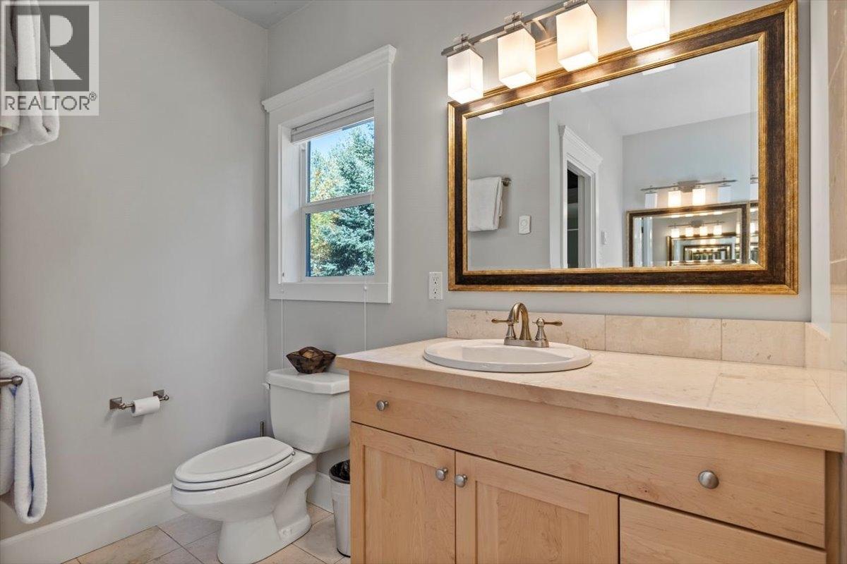 9 PARK CRESCENT - 68