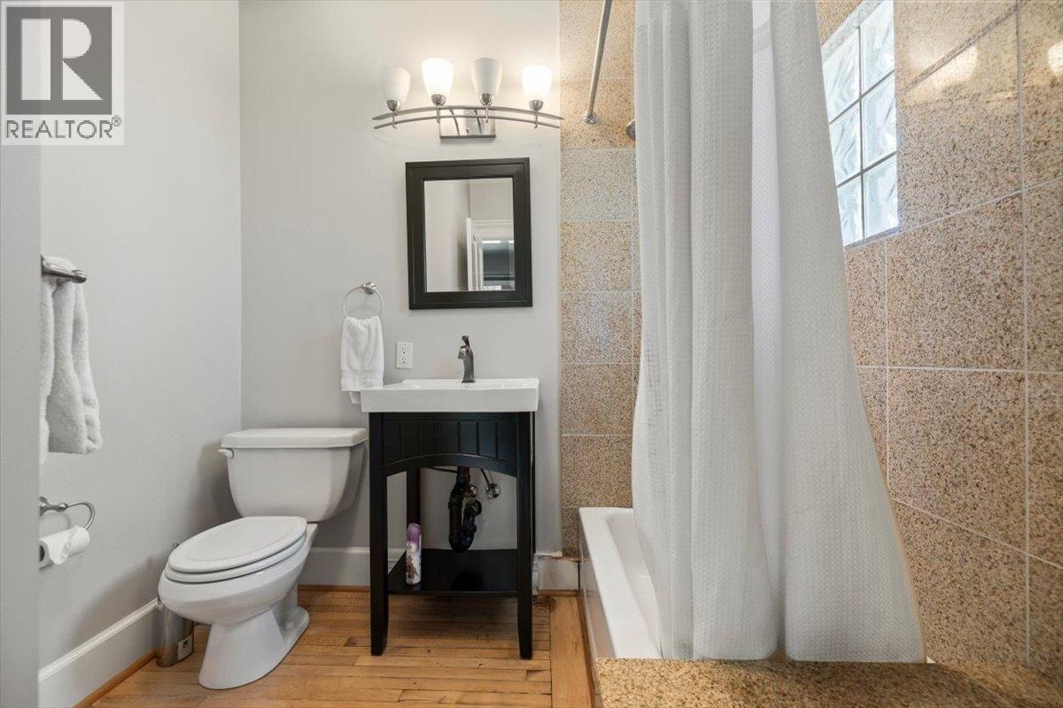 9 PARK CRESCENT - 78