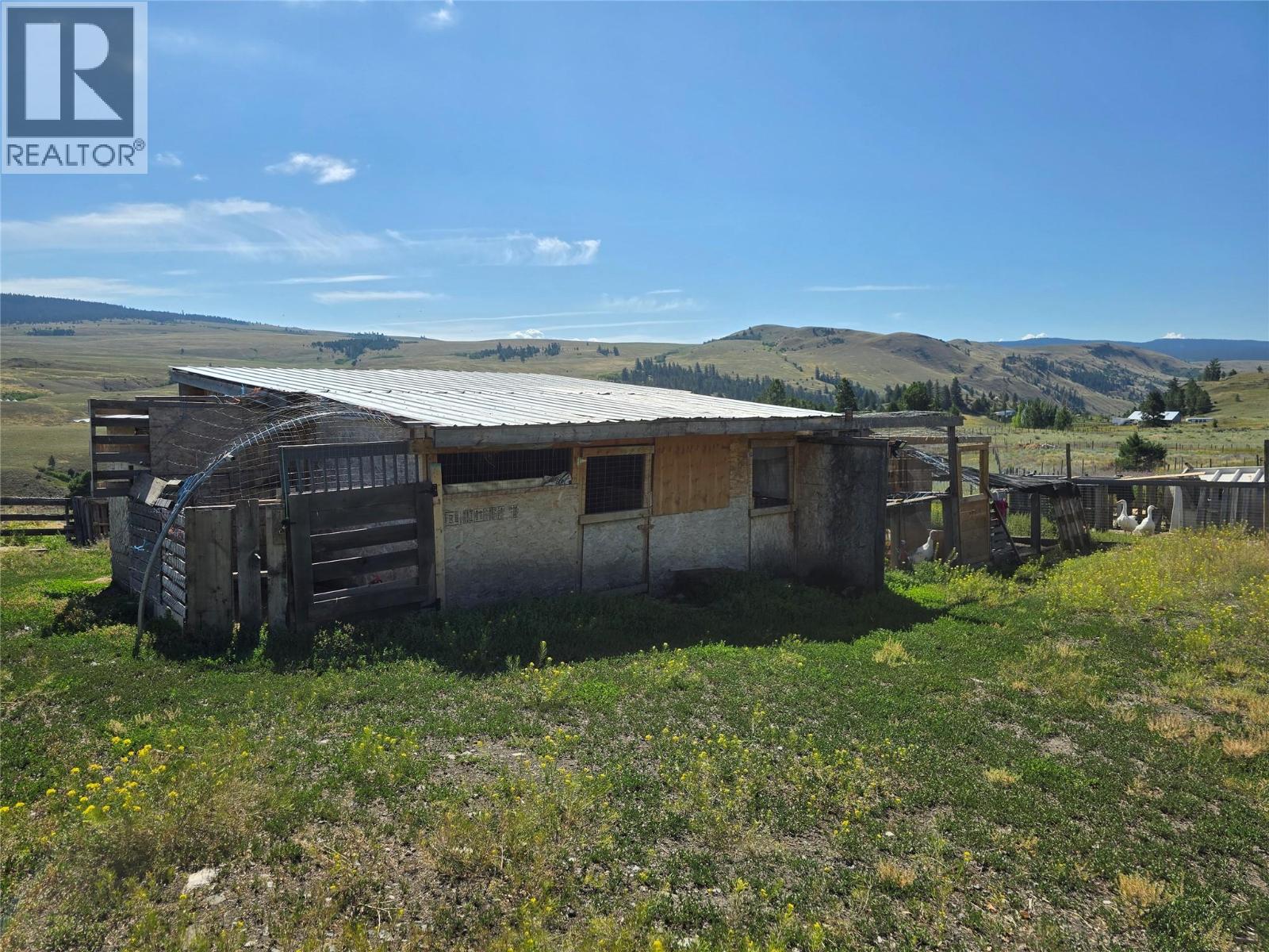 7145 PRINCETON KAMLOOPS 5A Highway - 33