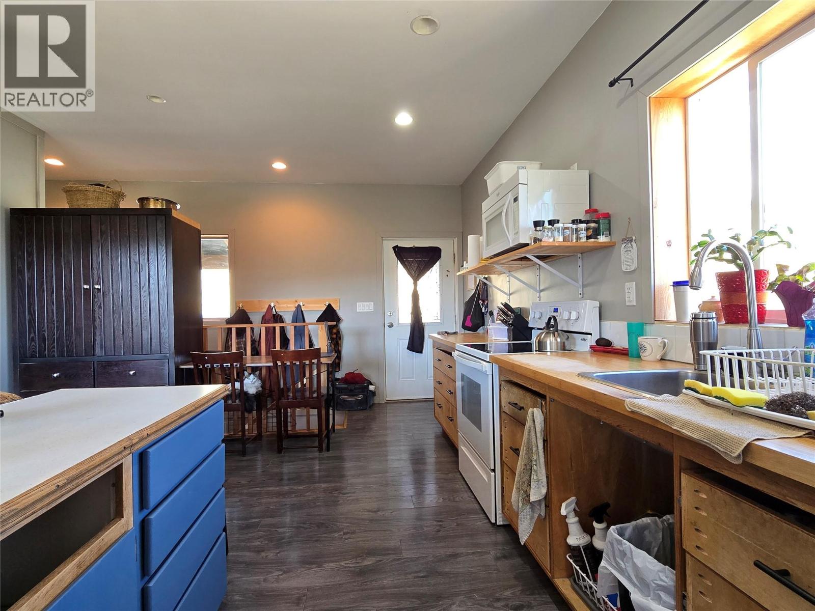 7145 PRINCETON KAMLOOPS 5A Highway - 5