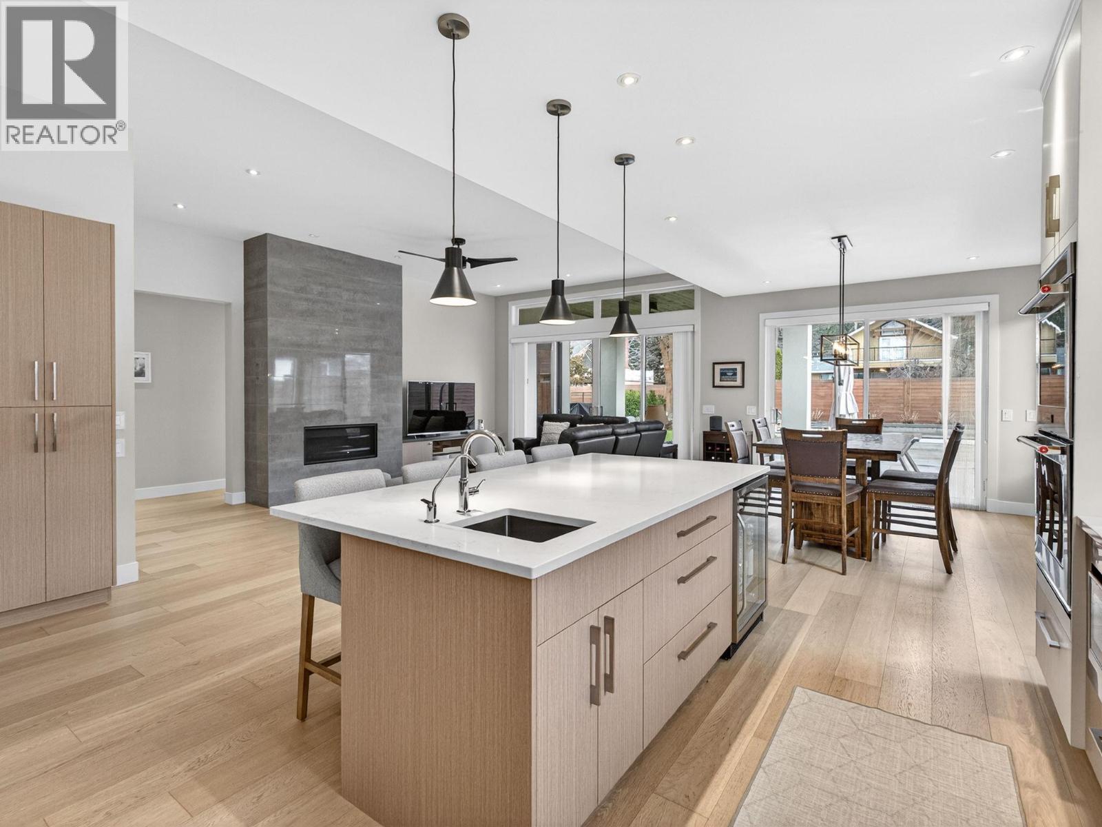 4579 Anhalt Road, Kelowna