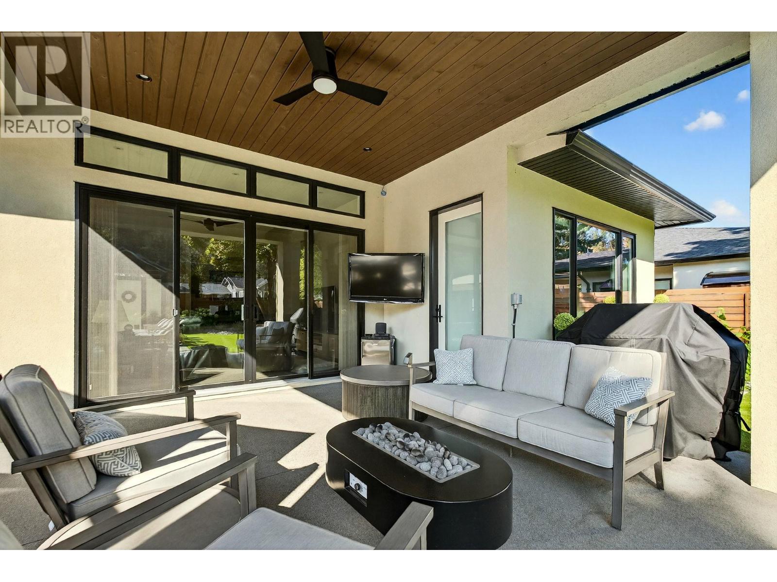 4579 Anhalt Road, Kelowna