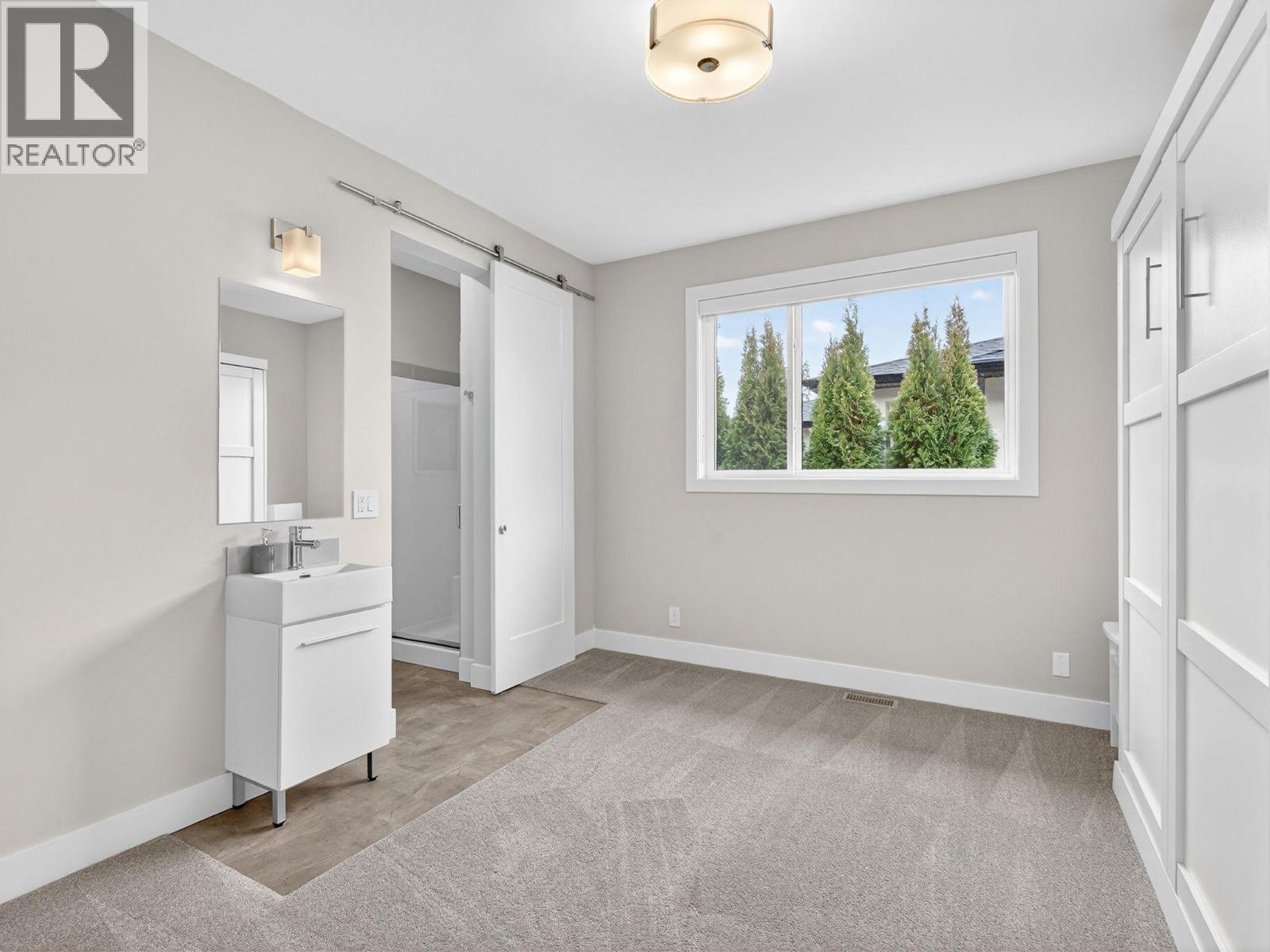 4579 Anhalt Road, Kelowna