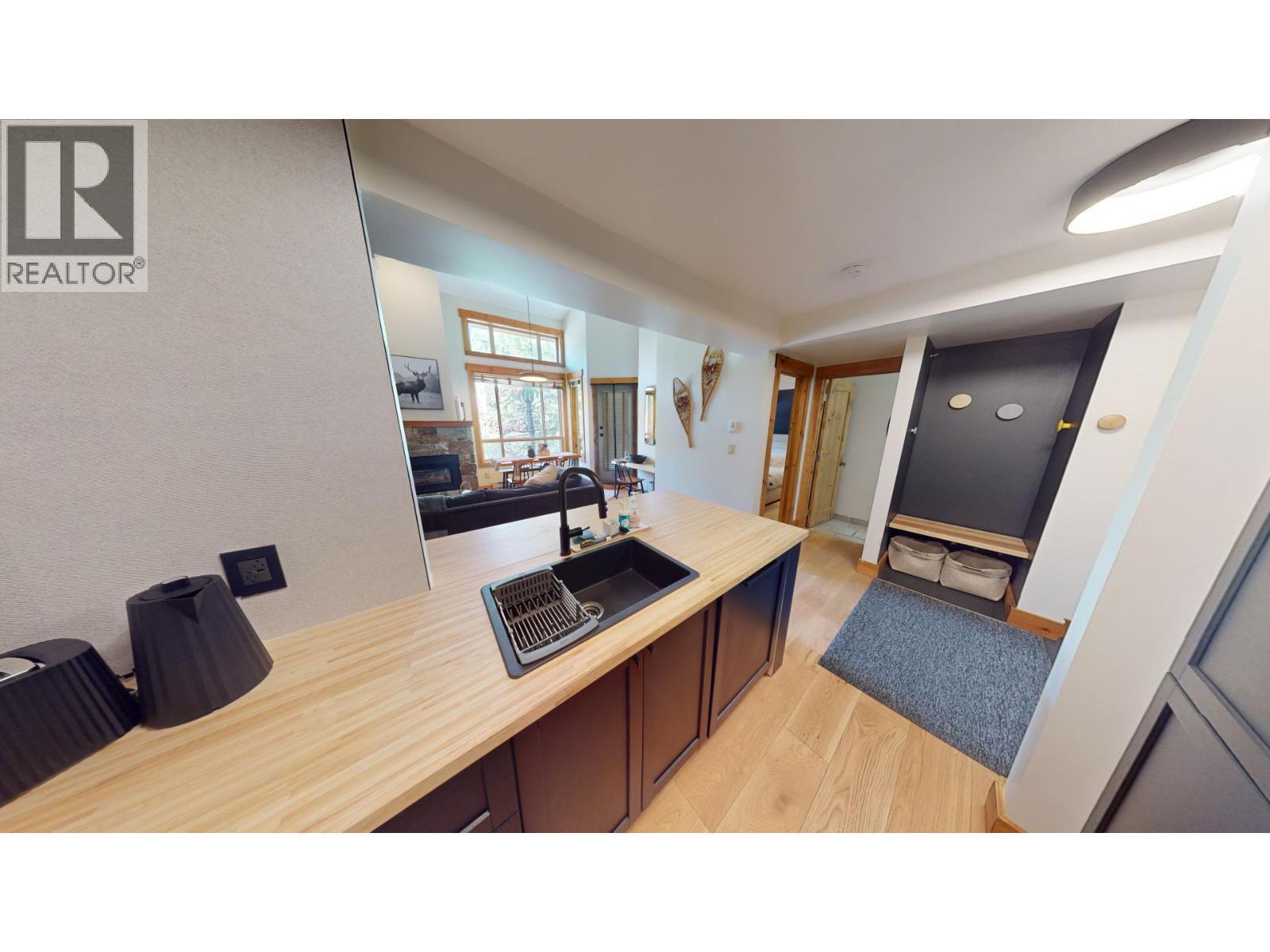 4559 TIMBERLINE Crescent Unit# 442, Fernie