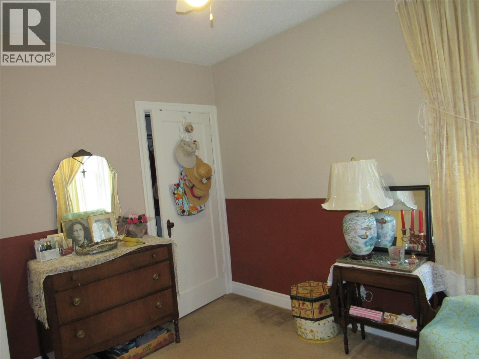 2000 TOPPING Street, Trail