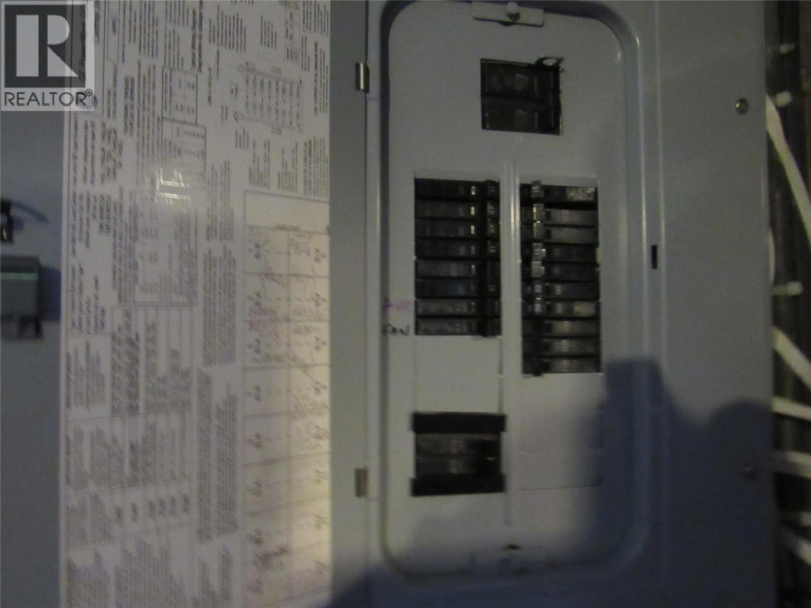 2000 TOPPING Street, Trail