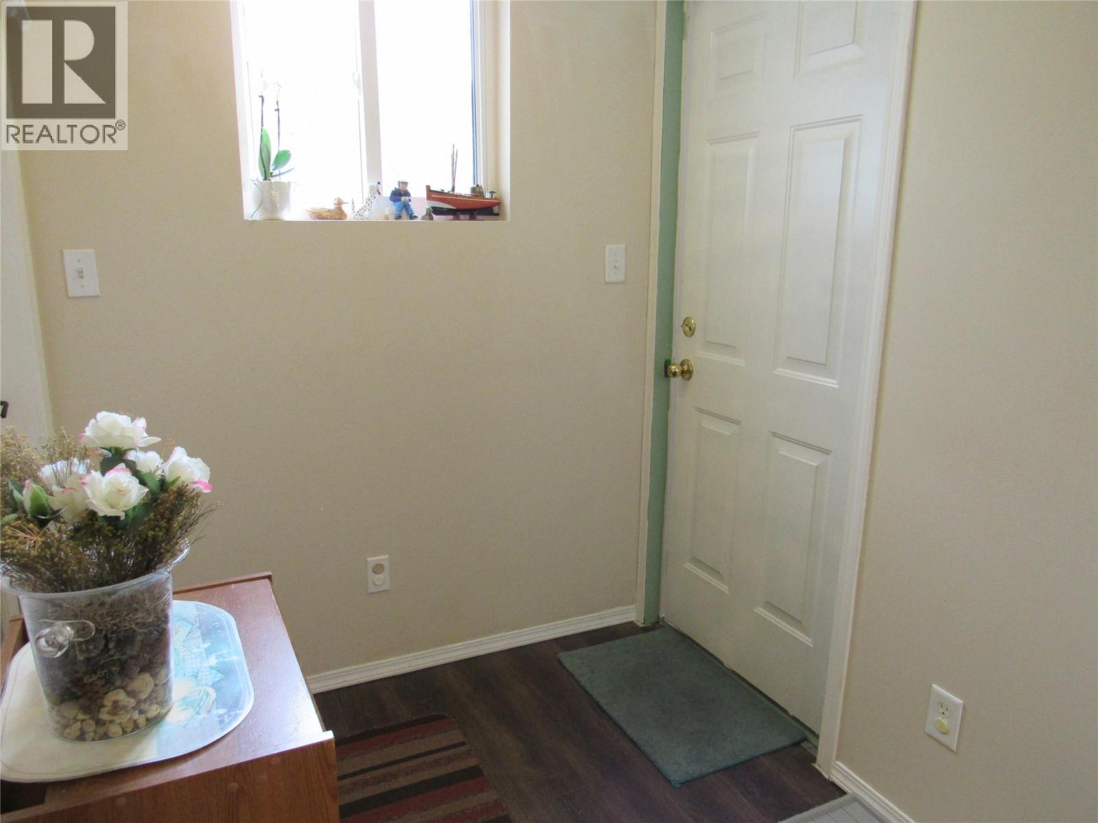 2000 TOPPING Street, Trail