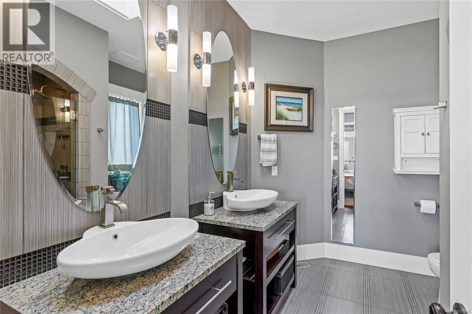 4546 LAGUNA WAY - 29