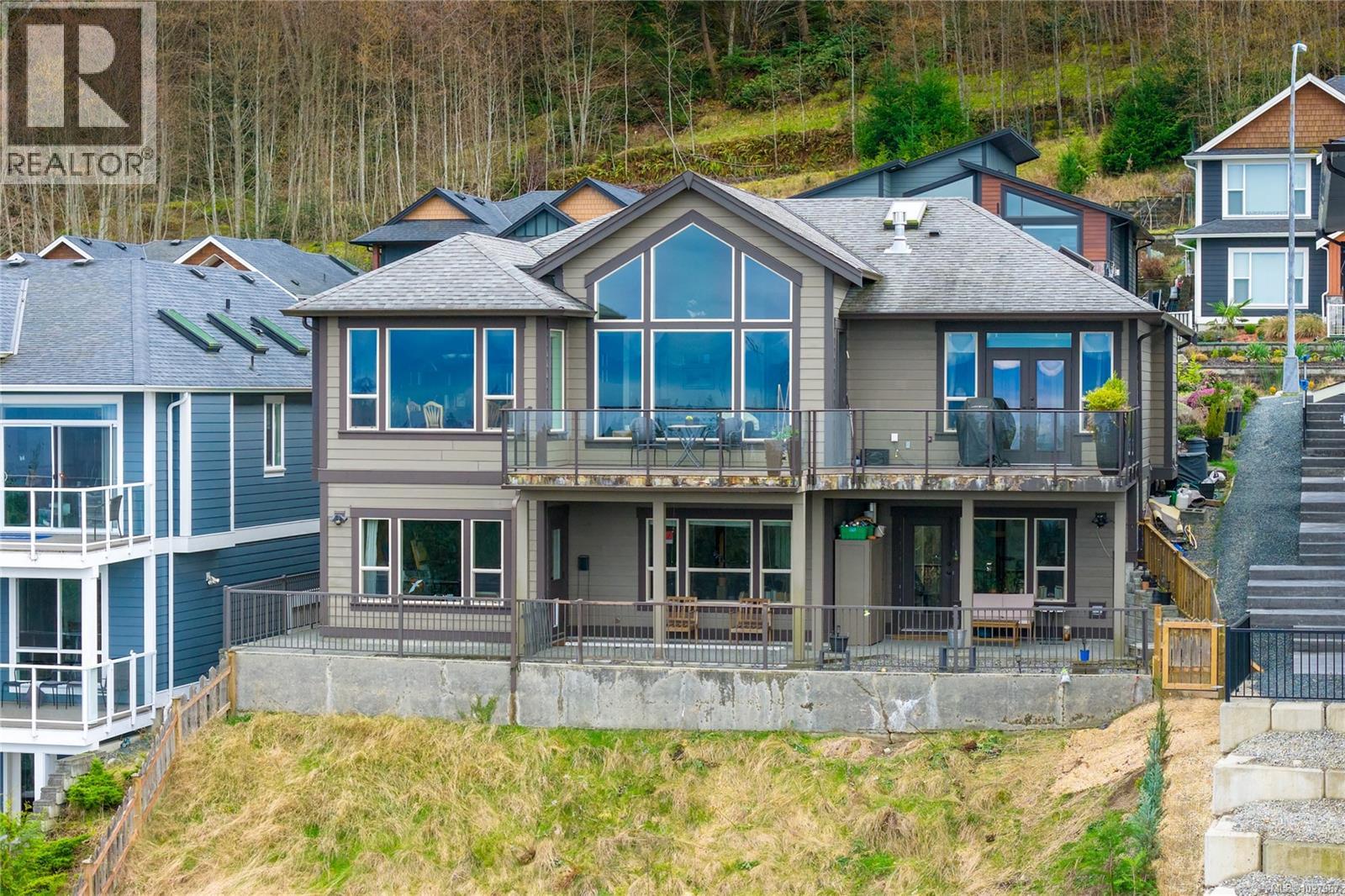 4546 LAGUNA WAY - 52