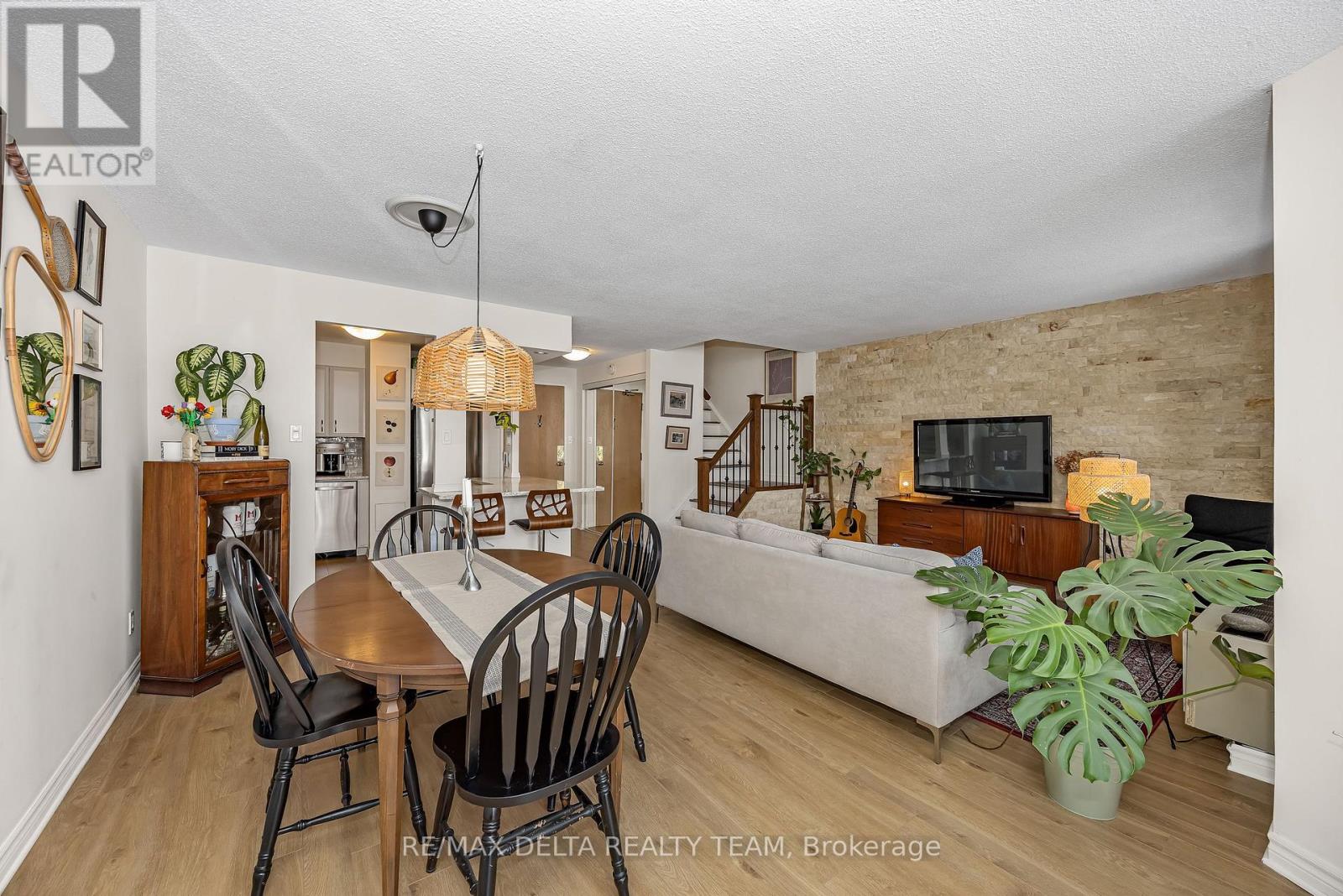 #111 2871 RICHMOND ROAD - 11