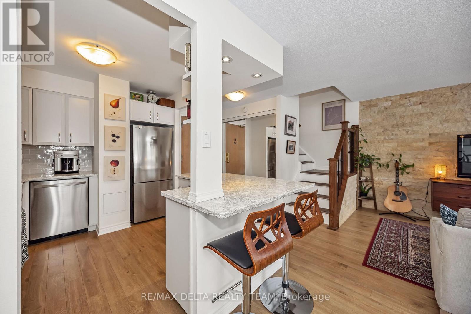 #111 2871 RICHMOND ROAD - 9