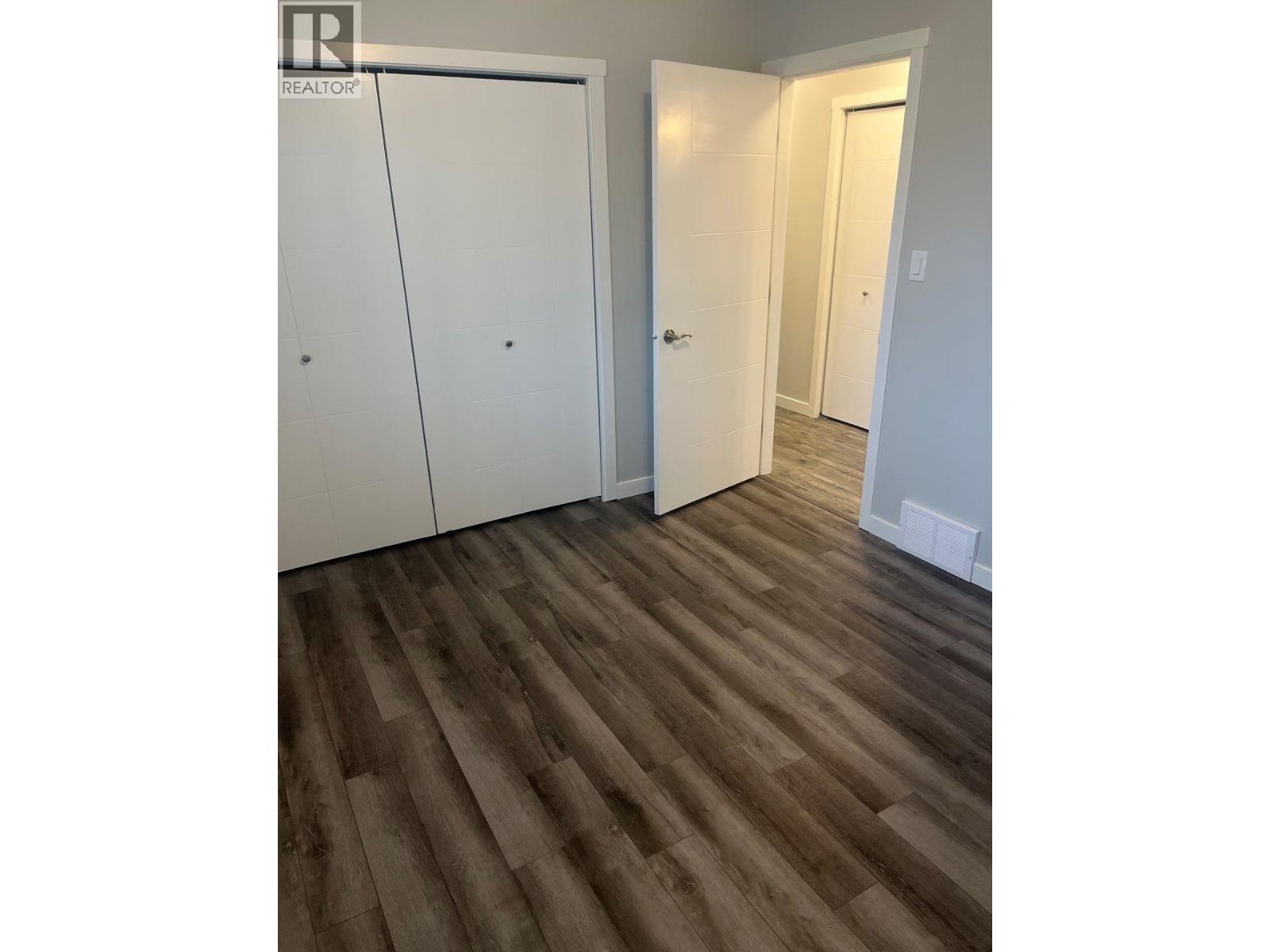 1221-1223 N BLACKBURN ROAD - 10