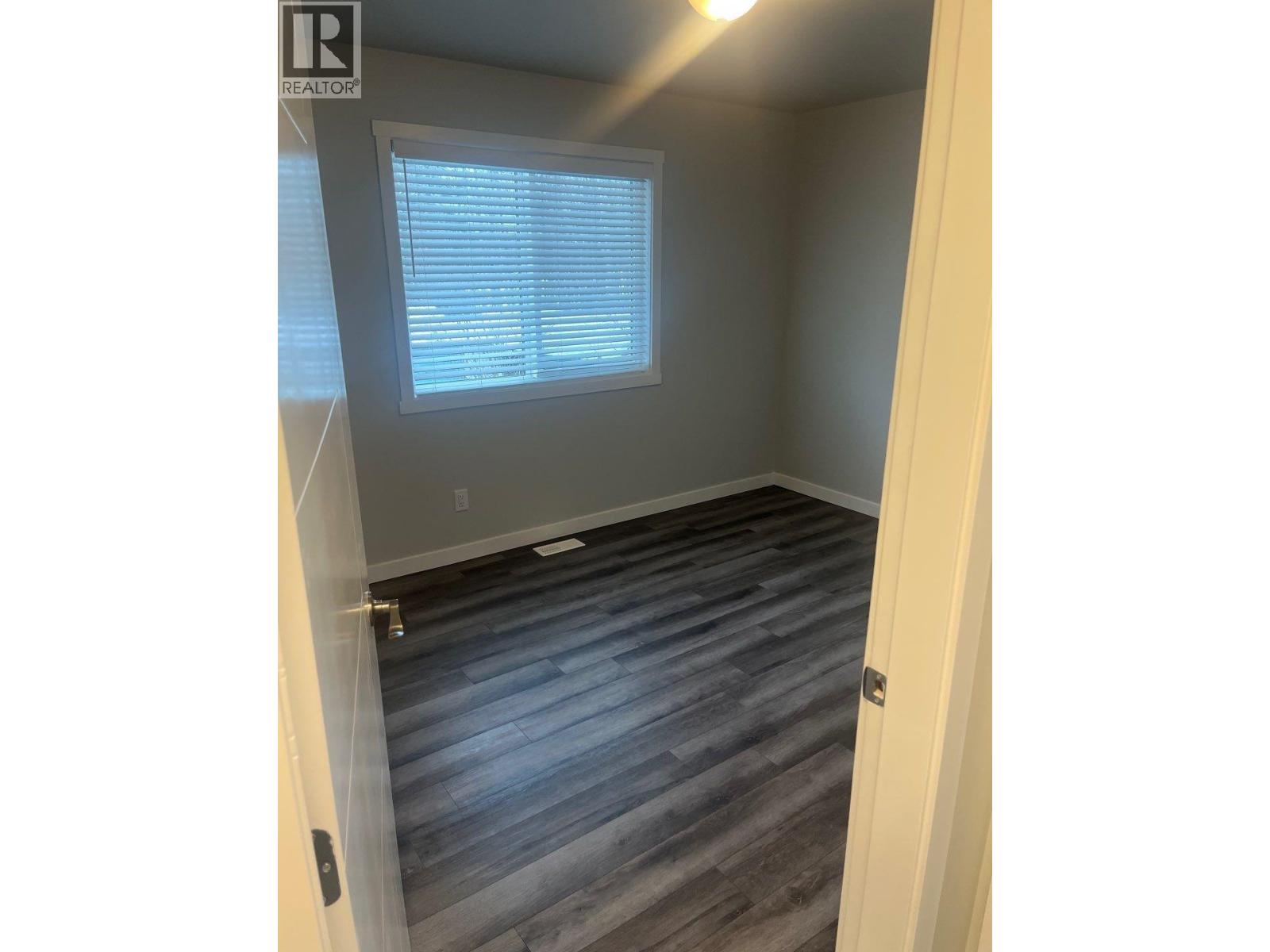 1221-1223 N BLACKBURN ROAD - 11