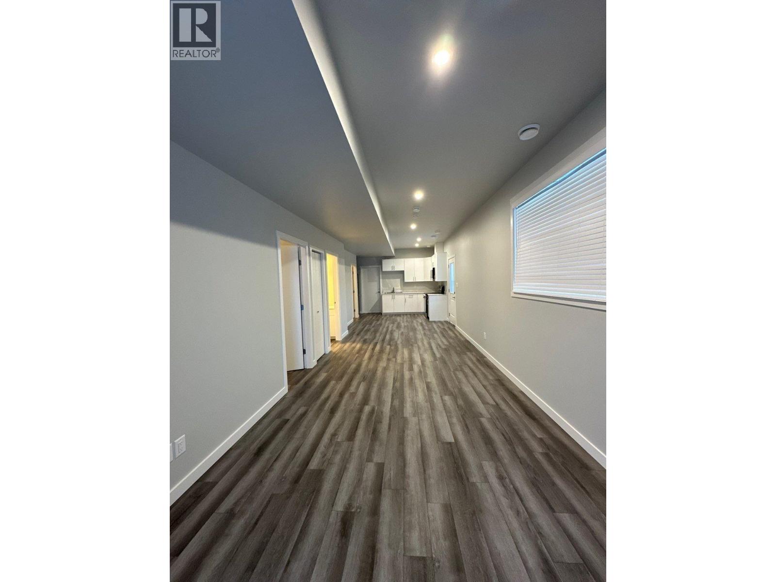 1221-1223 N BLACKBURN ROAD - 20