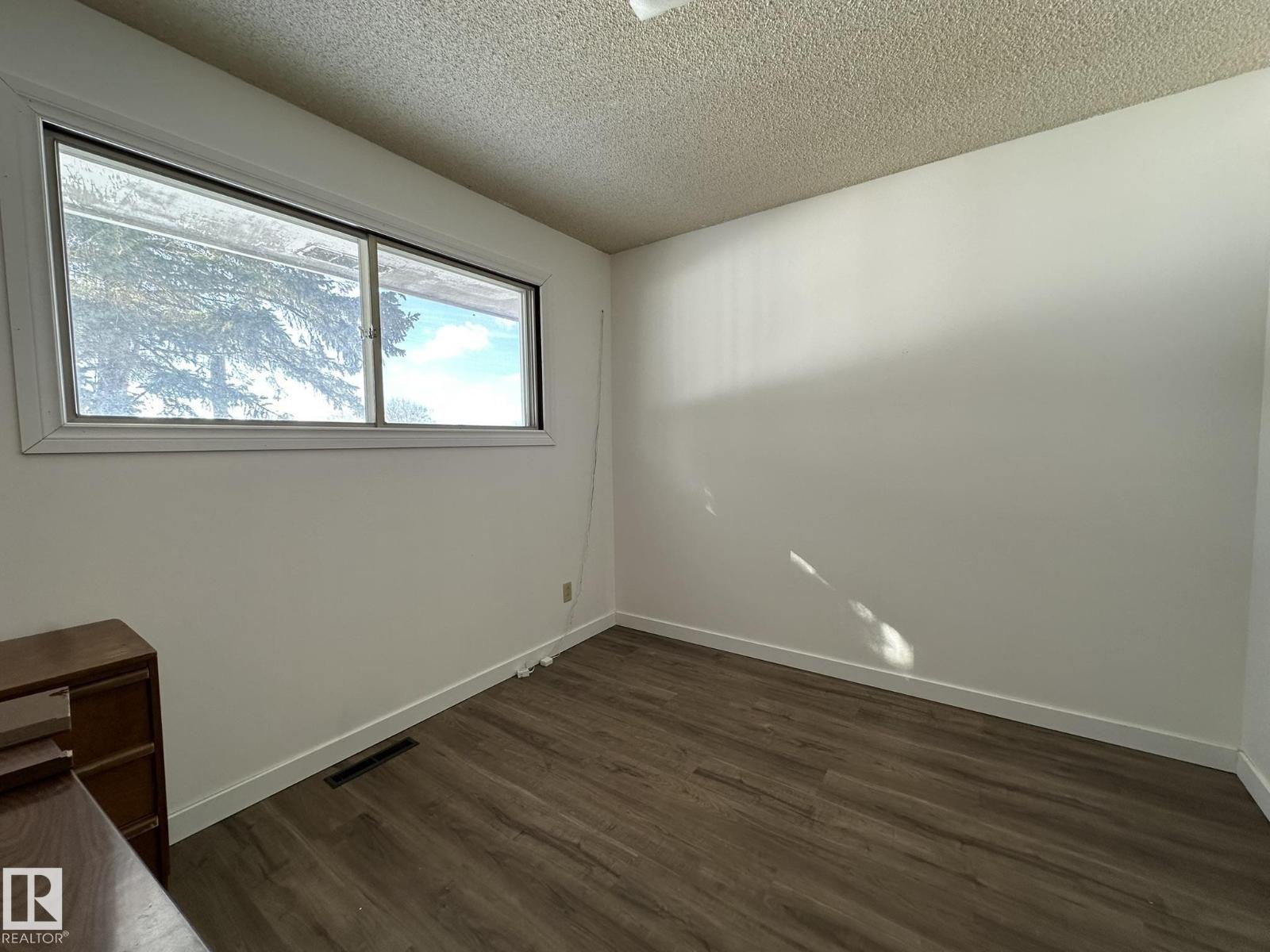 
          59528 152 Range Rd
            <br/>
            <span>Rural Smoky Lake County</span>
            , 
            <span>AB</span>
             <span>T0A0J0</span>
         - Photo 26