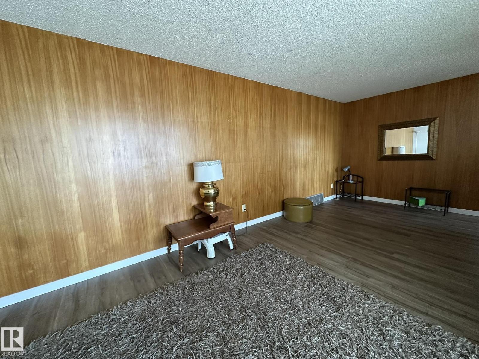 
          59528 152 Range Rd
            <br/>
            <span>Rural Smoky Lake County</span>
            , 
            <span>AB</span>
             <span>T0A0J0</span>
         - Photo 25