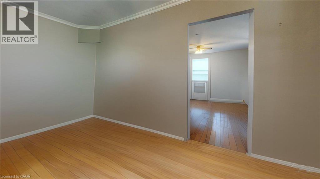 284 GARAFRAXA Street - Image 26