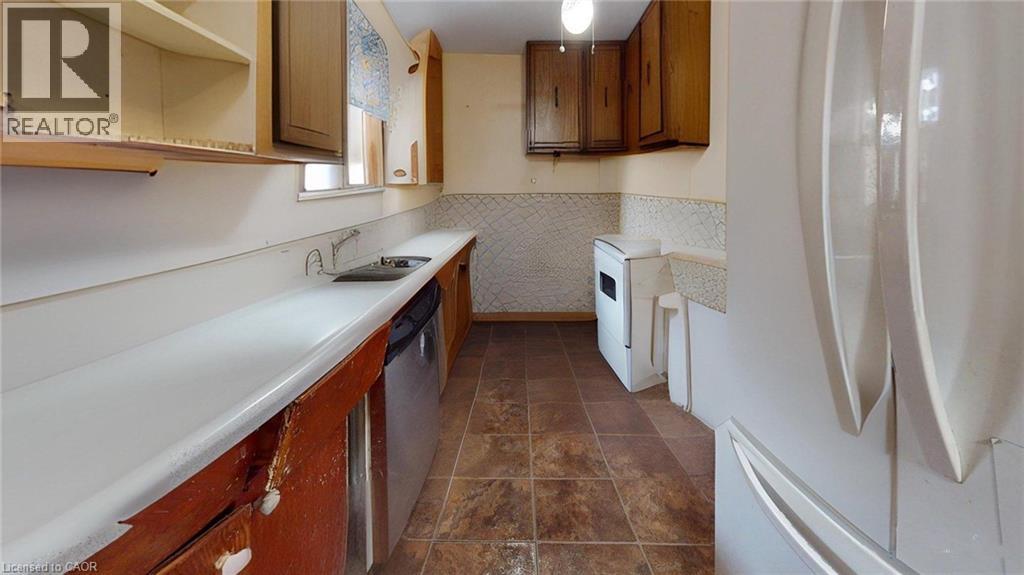284 GARAFRAXA Street - 24