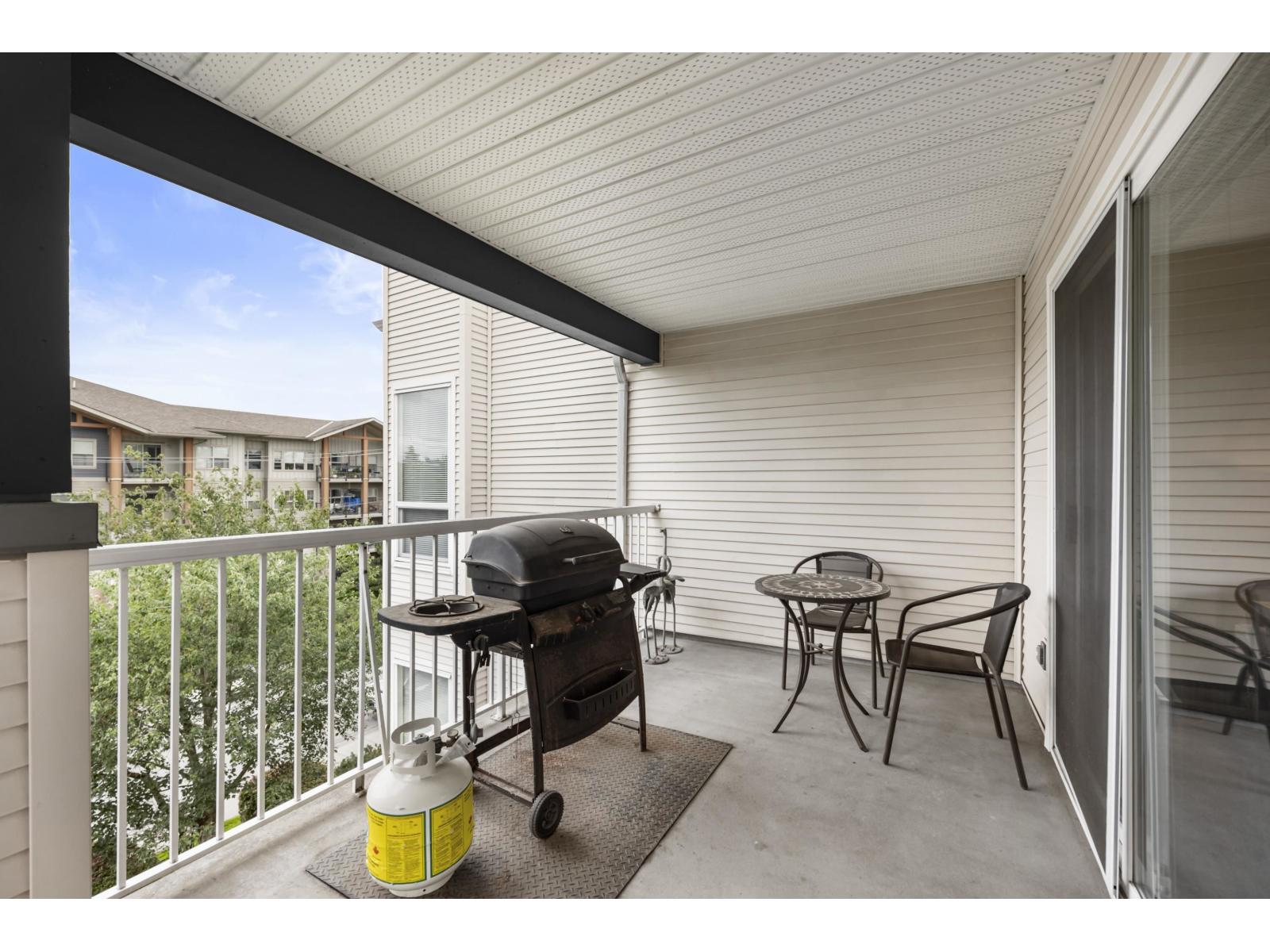 403 20200 54A AVENUE, Langley