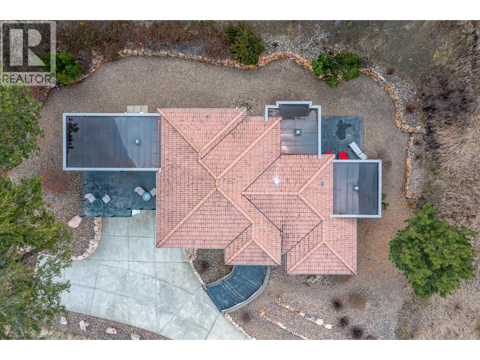 200 MELROSE COURT - 56