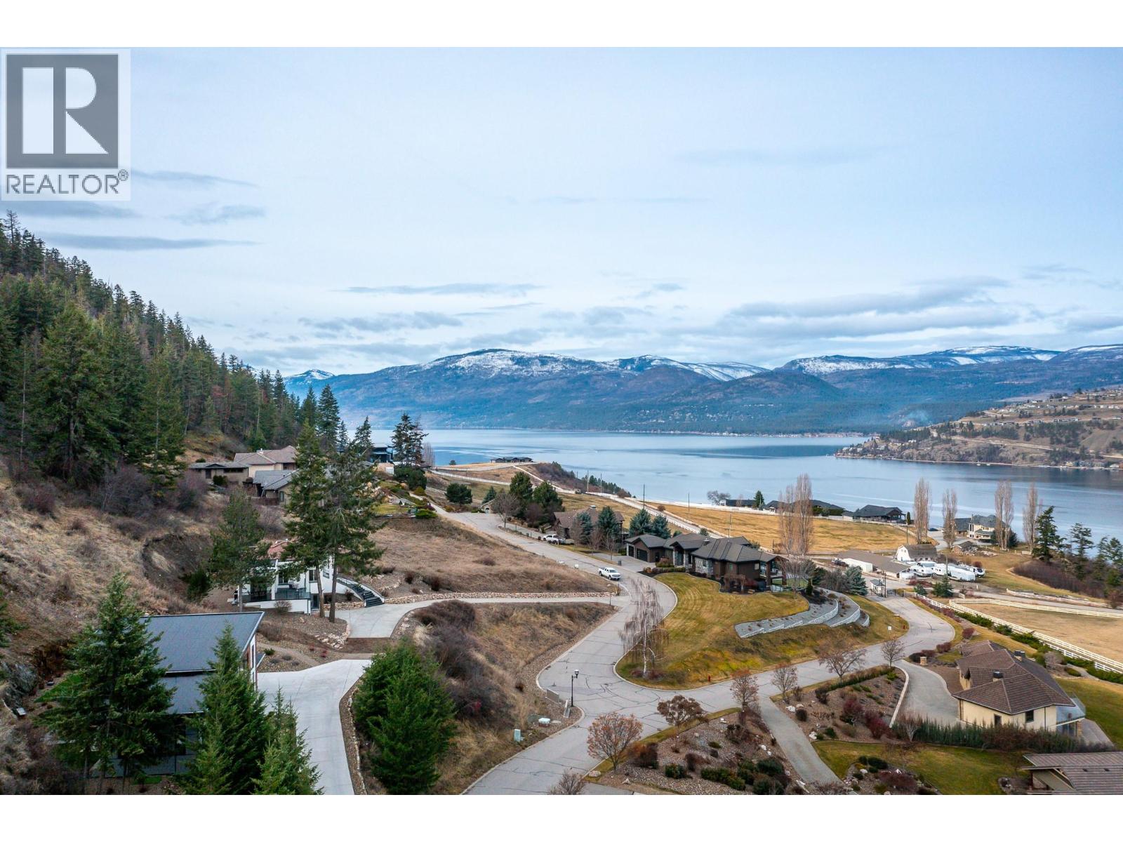 200 MELROSE COURT - 52