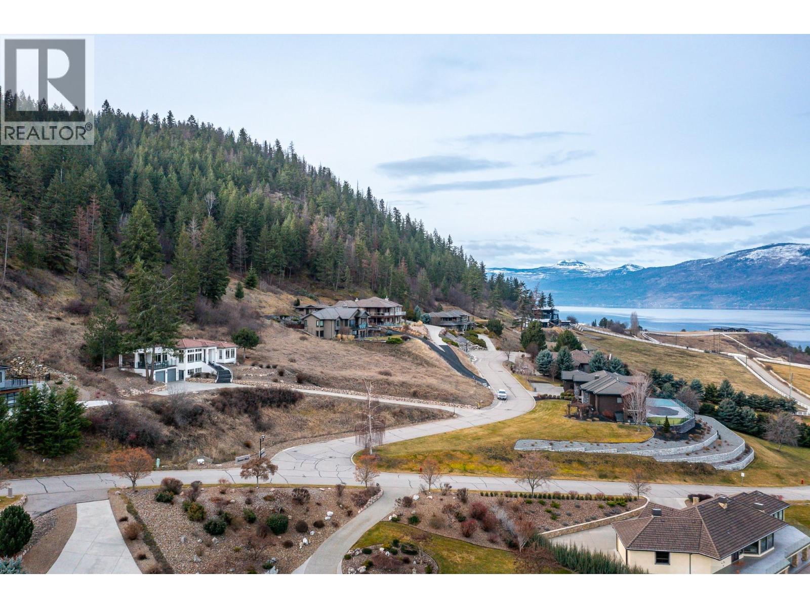 200 MELROSE COURT - 51