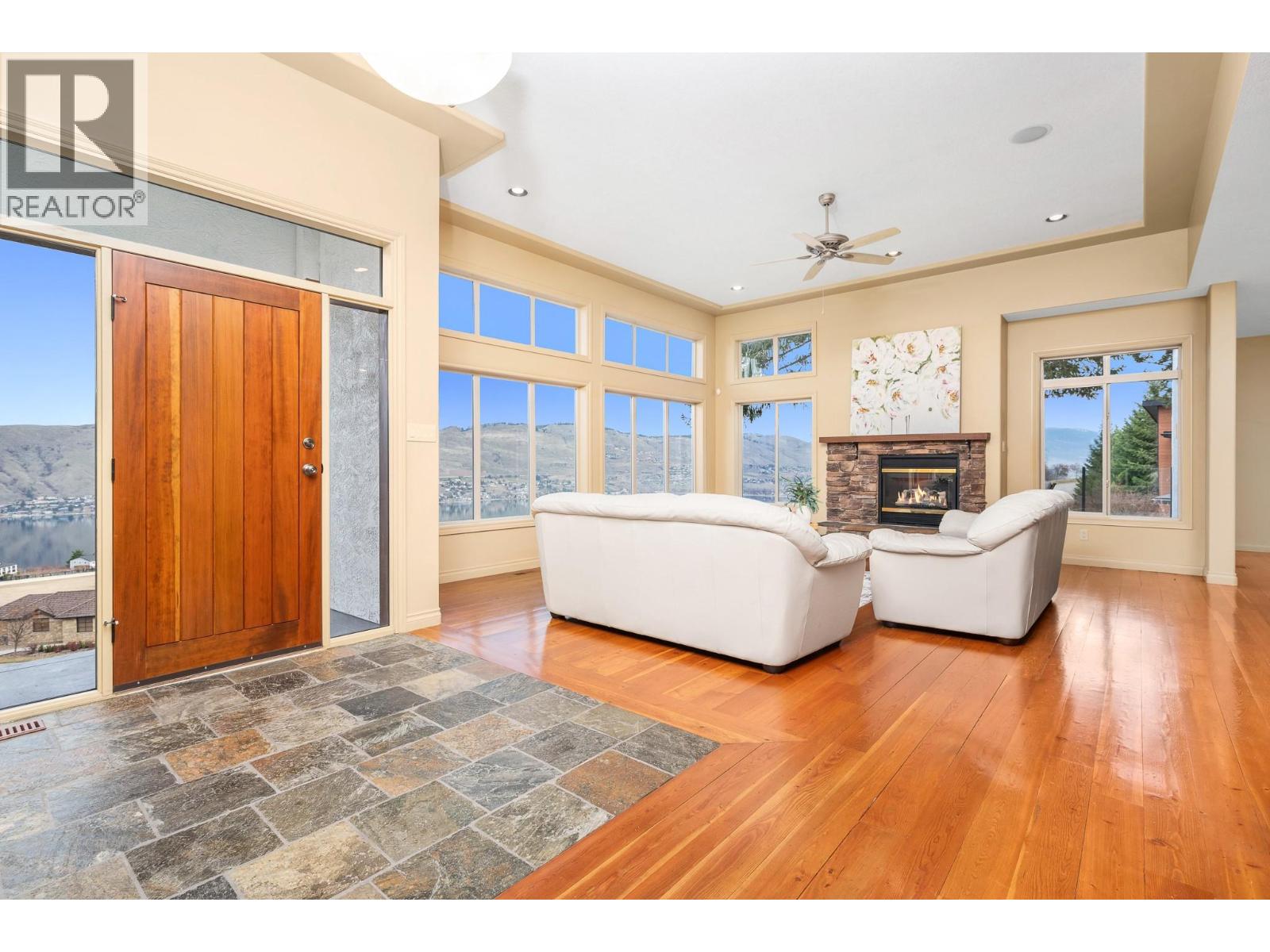 200 MELROSE COURT - 6