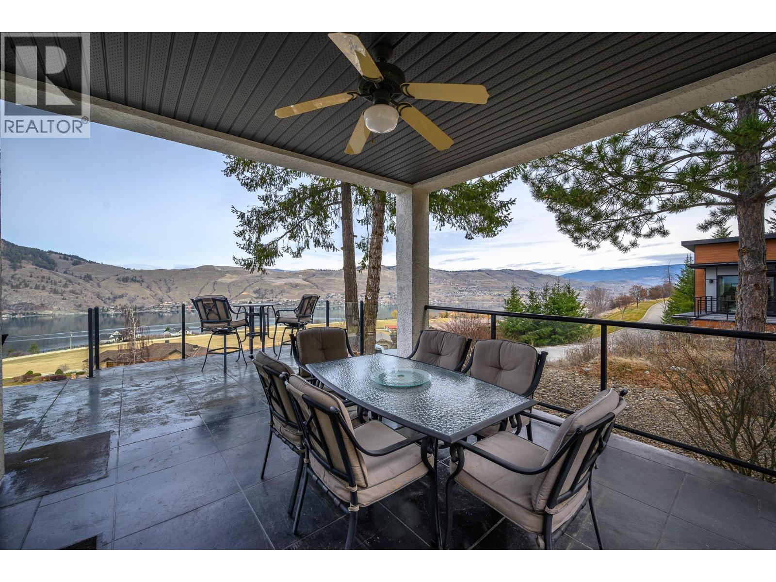 200 MELROSE COURT - 16