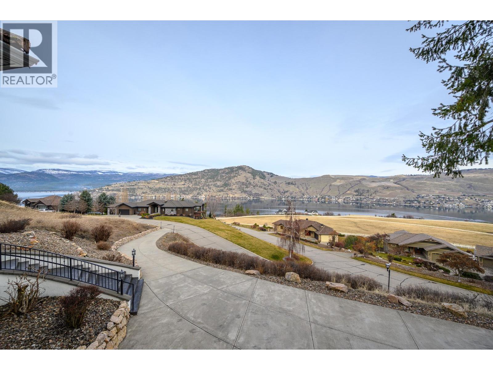 200 MELROSE COURT - 22