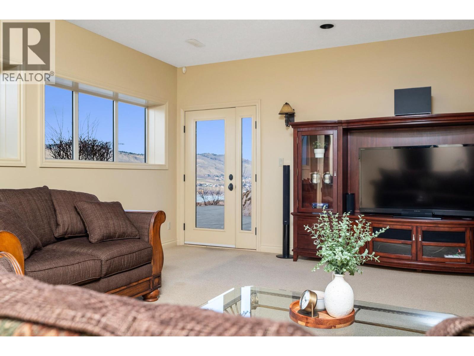 200 MELROSE COURT - 39