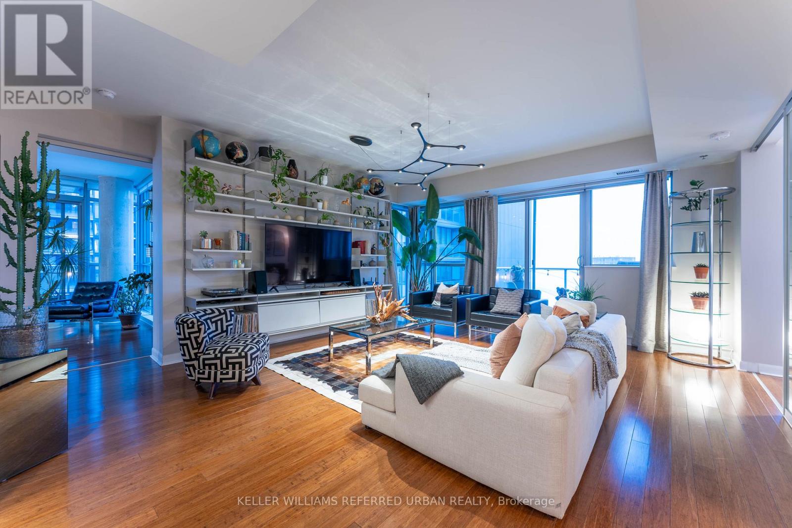 2903 - 375 KING STREET W