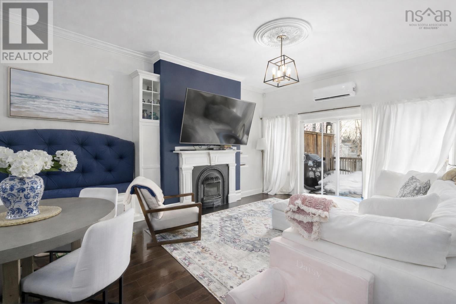 Property 13 of 37 of 6028/6030 Cunard Street