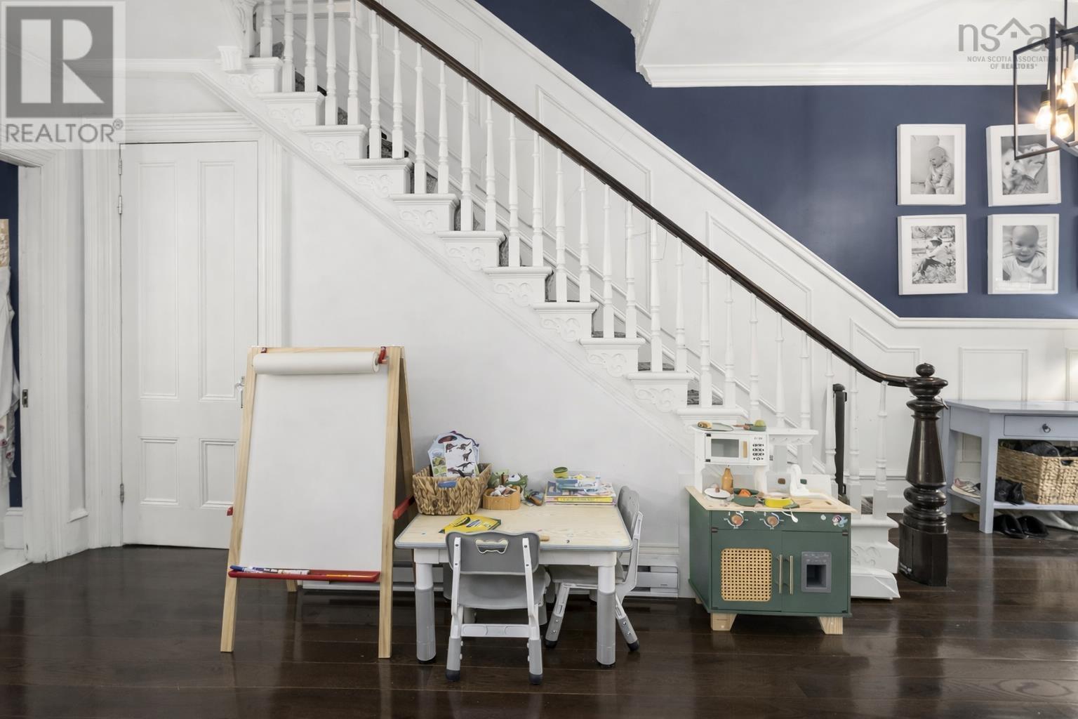 Property 11 of 38 of 6028/6030 Cunard Street