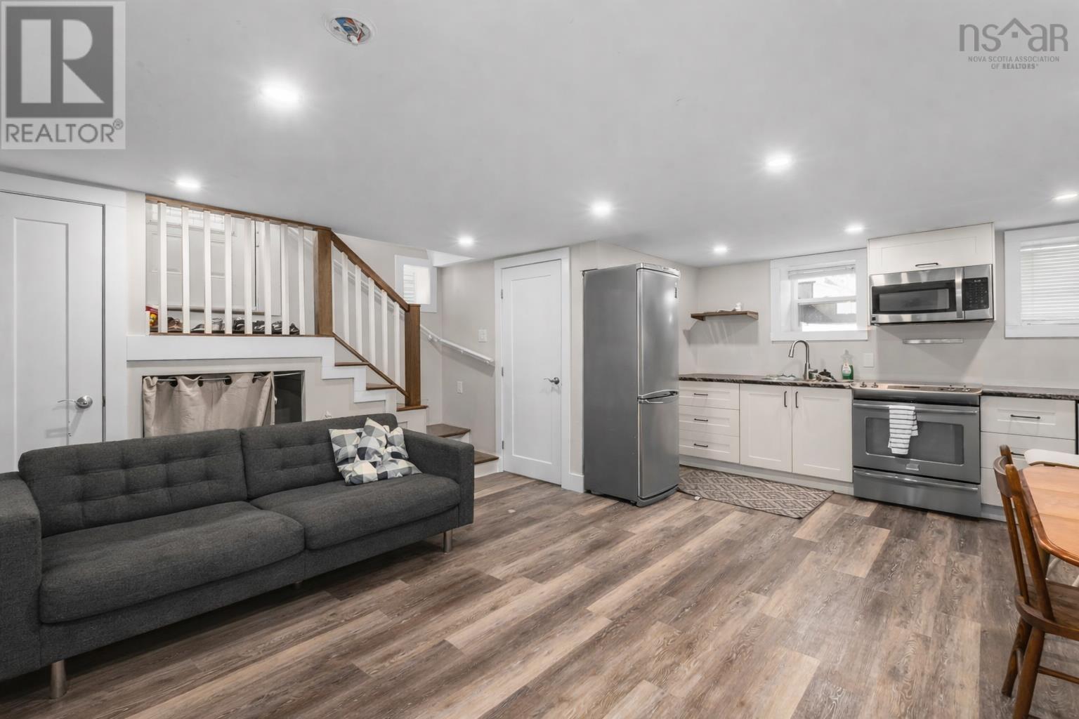 Property 27 of 38 of 6028/6030 Cunard Street