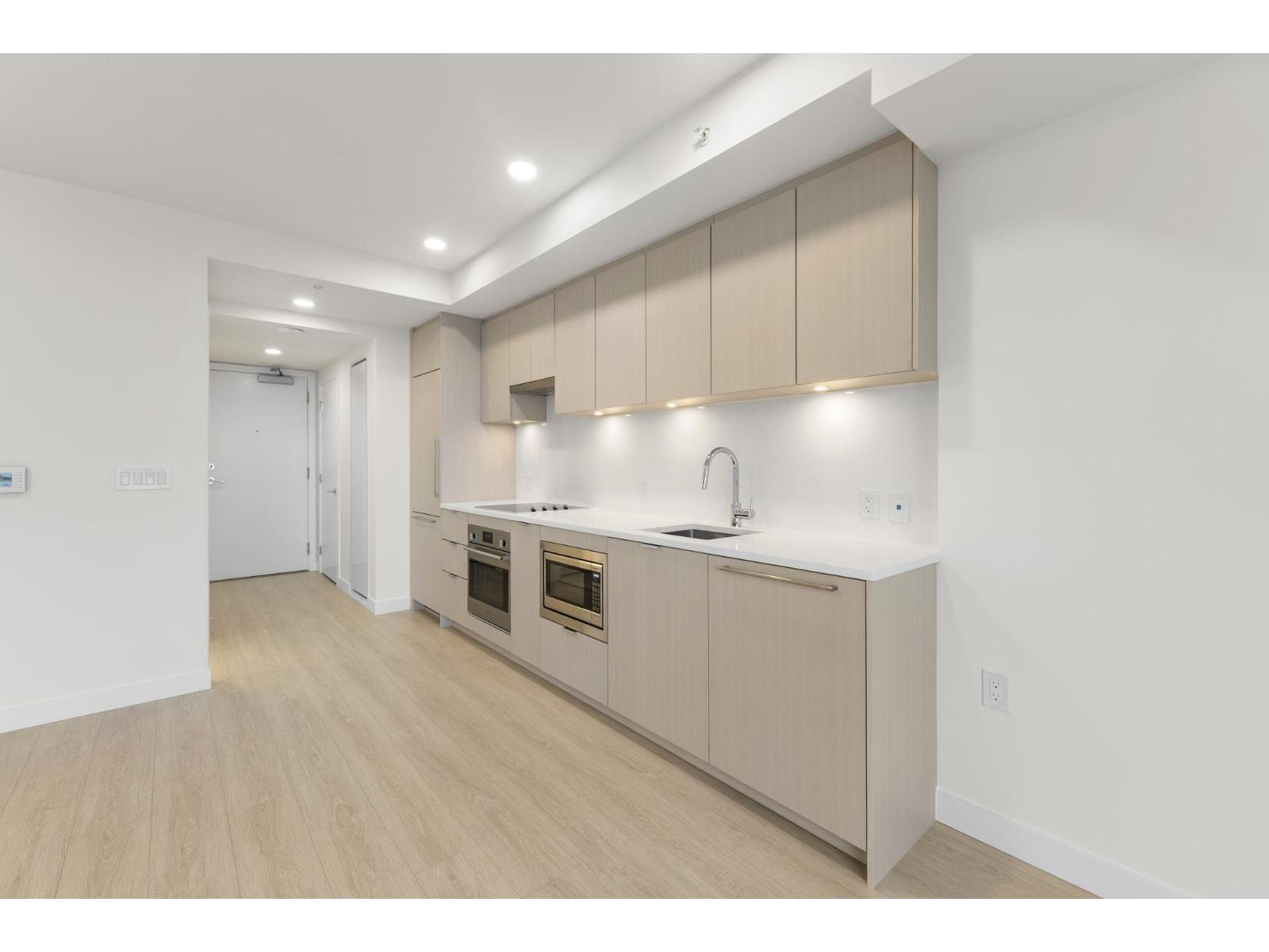 1810 13675 107A AVENUE