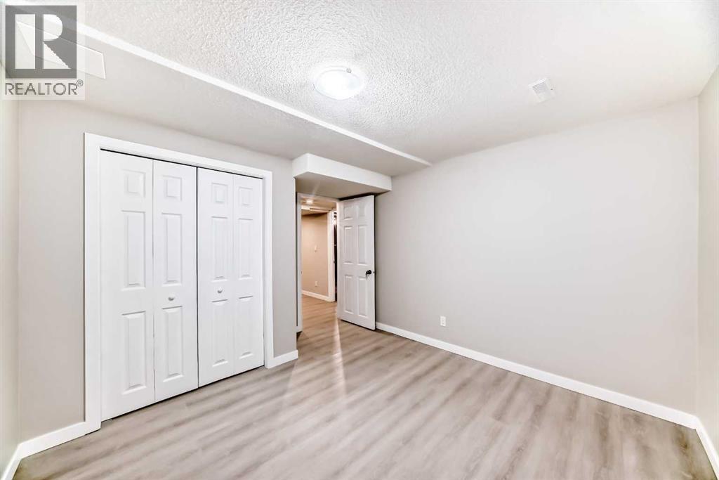 Single Family House for Sale in   Rundleson Road NE Rundle Calgary 